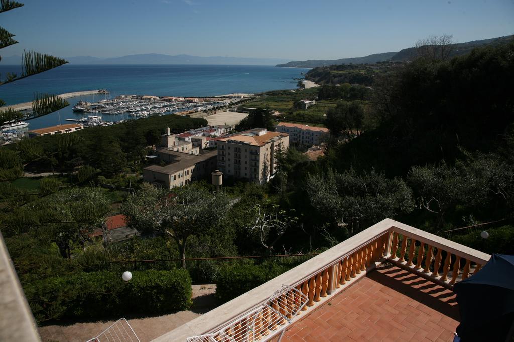 Mansarda Villa Alf Di Vito Tropea Habitación foto